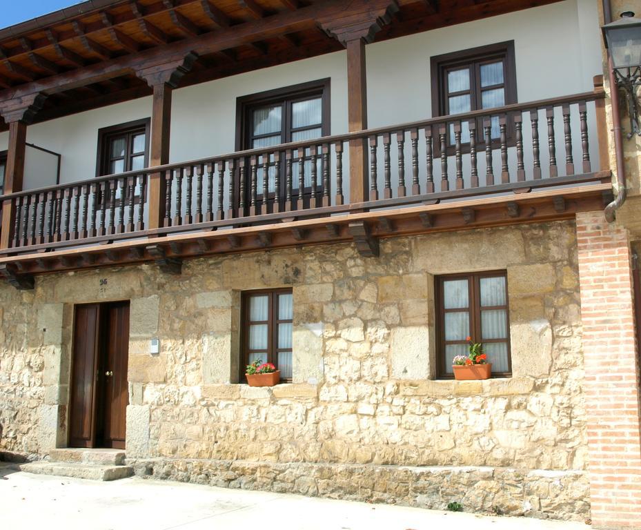Apartamentos Llave De Santillana Santillana del Mar Zimmer foto